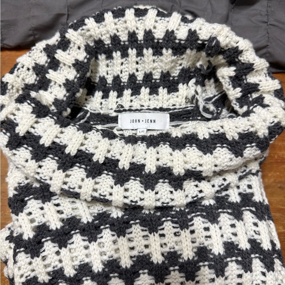 John + Jenn Black and White Knit Sweater